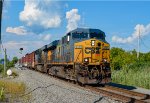 CSXT 5486 leads CN 327 at Gerard Cadieux blvd